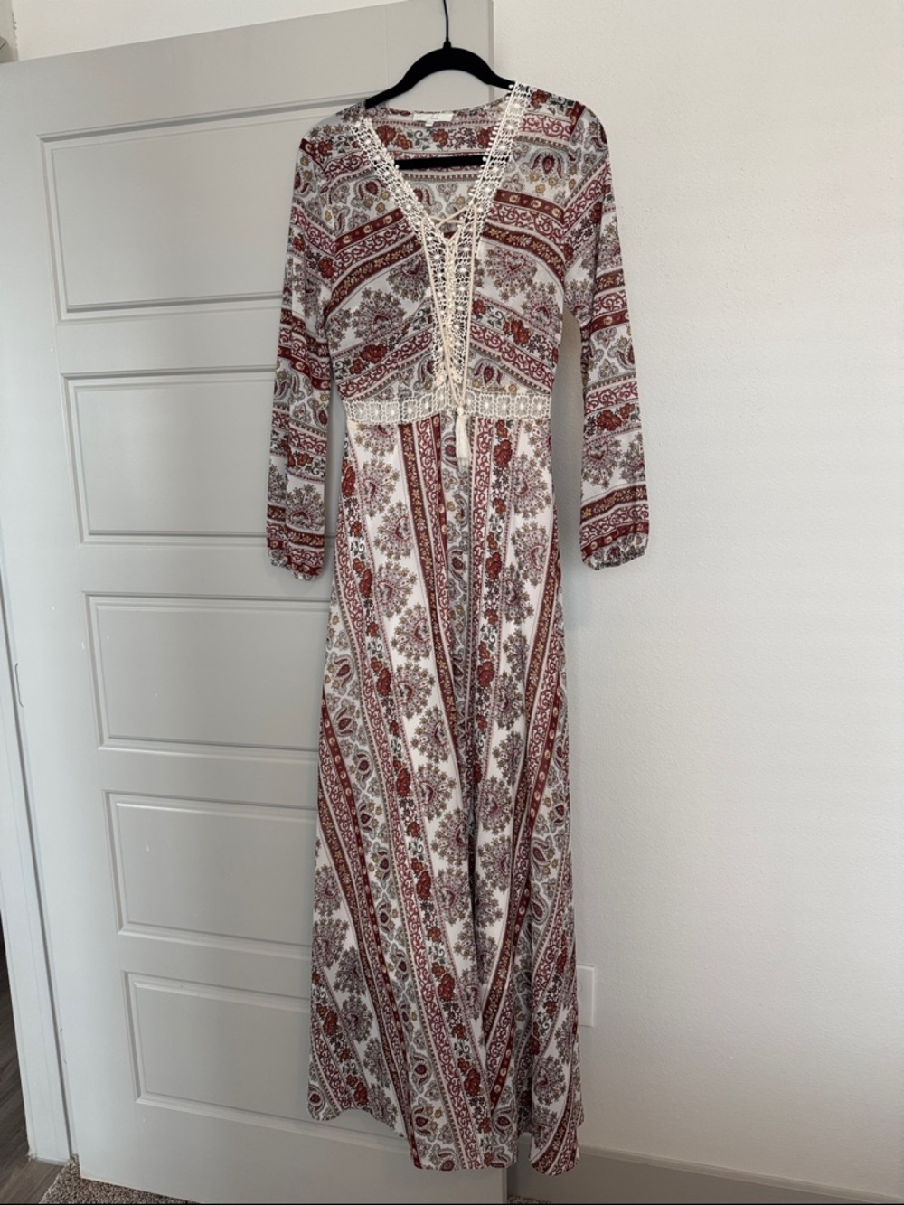 JENN Maxi Dress with Slightly Cinched Waist, S